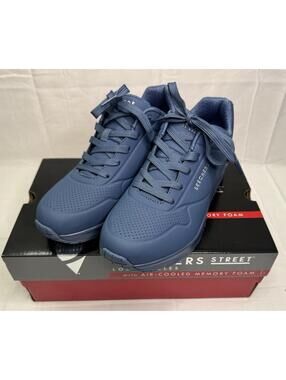 Skechers Women's Uno - Stand on Air Sneaker